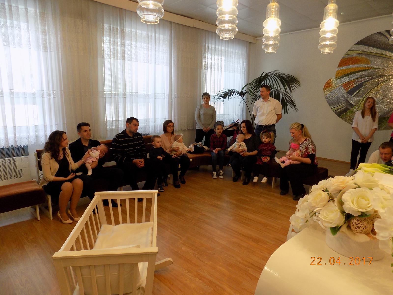 Fotogaléria Slávnostné uvítanie detí do života, 22. 4. 2017 (49) Slávnostné uvítanie detí do života, 22. 4. 2017