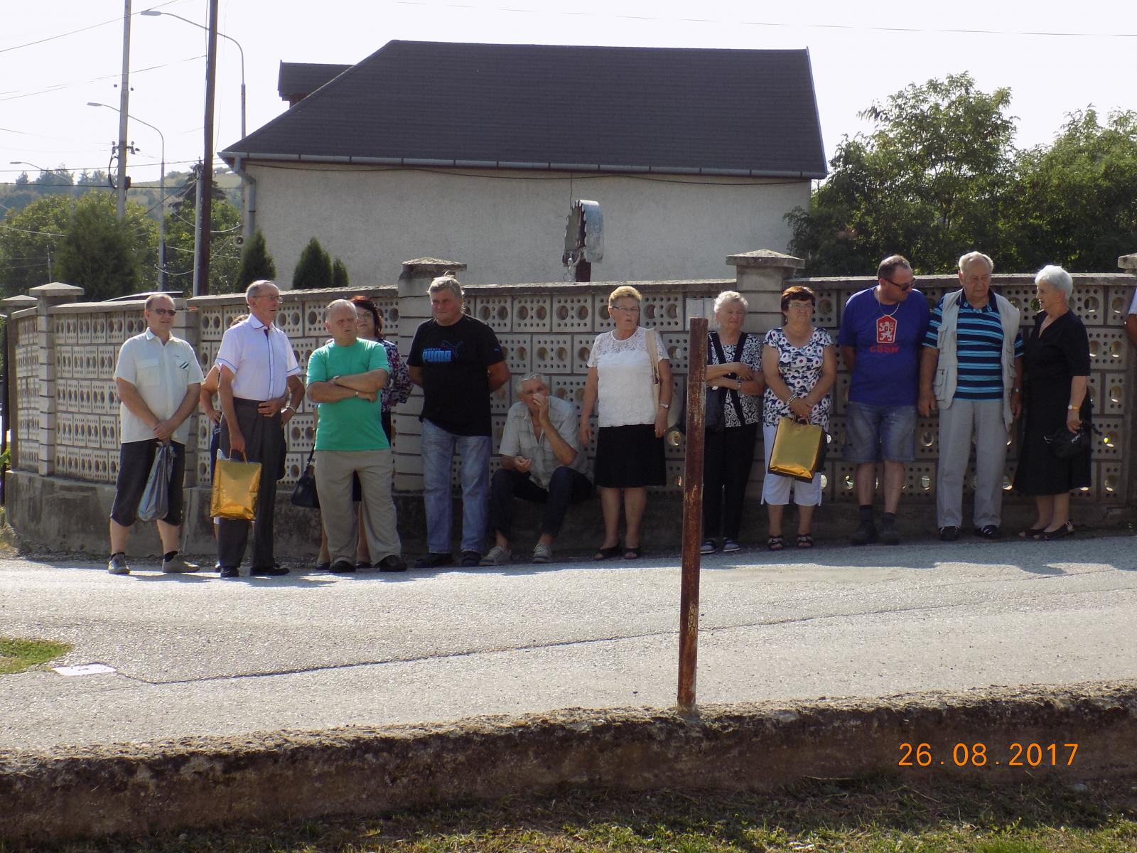 Fotogaléria Oslavy SNP - Kladenie vencov pamätník v obci a Hradištnica, 26. a 28. 8. 2017 (16) Oslavy SNP - Kladenie vencov pamätník v obci a Hradištnica, 26. a 28. 8. 2017